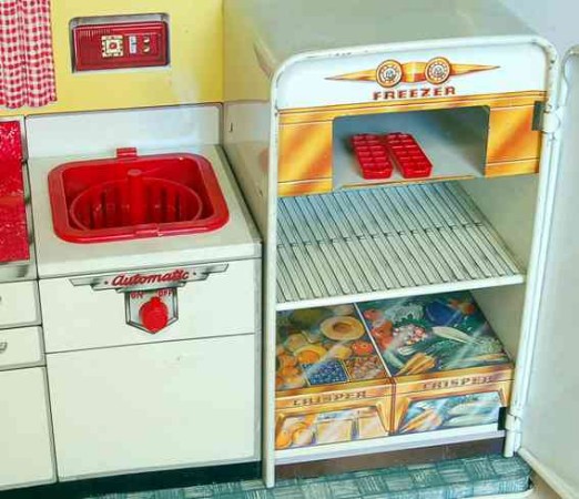 Marx Modern Toy Kitchen Set Pretty Maid