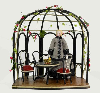 Thonet-Stühle für die Puppenstube Thonet-Stühle für die Puppenstube