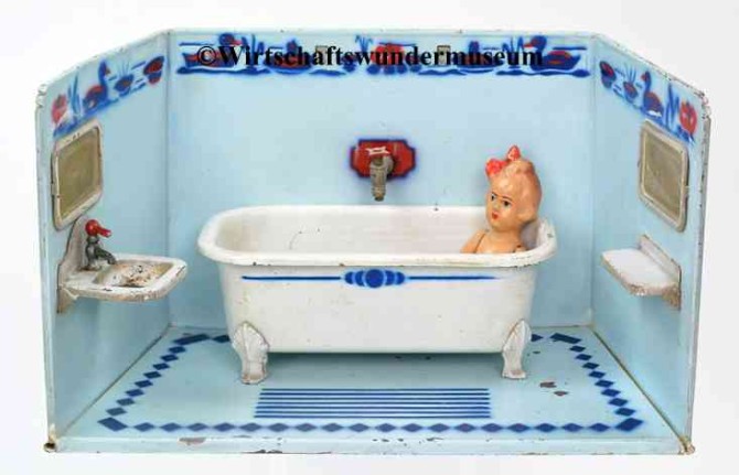 Antikes Spielzeug-Badezimmer Antikes Spielzeug-Badezimmer